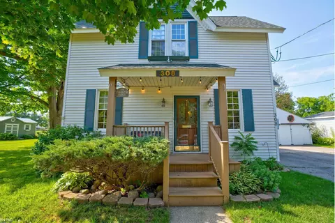 Exterior - 308 Emily, Flushing, MI 48433 photo 3 of 17