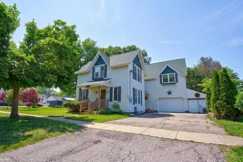 Exterior - 308 Emily, Flushing, MI 48433 photo 7 of 17