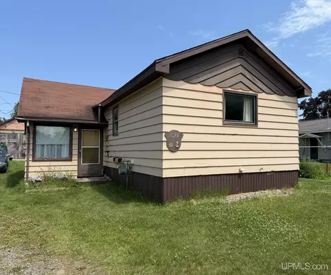 628 Henford, Kingsford, MI 49802