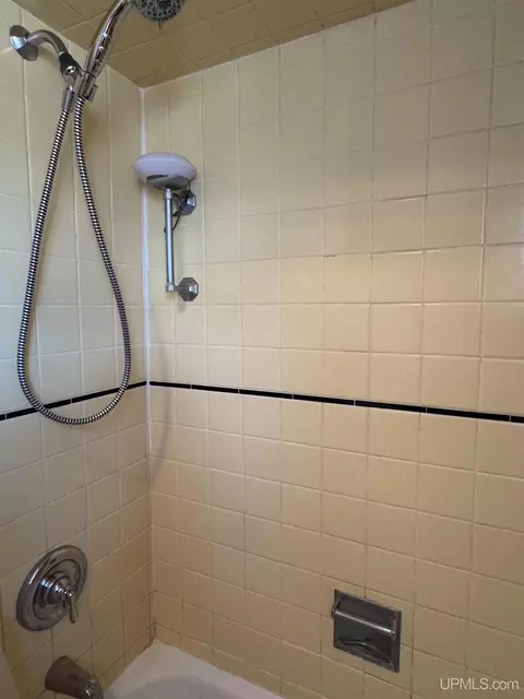 Bath - 113 N 2nd, Ishpeming, MI 49849 photo 3 of 3