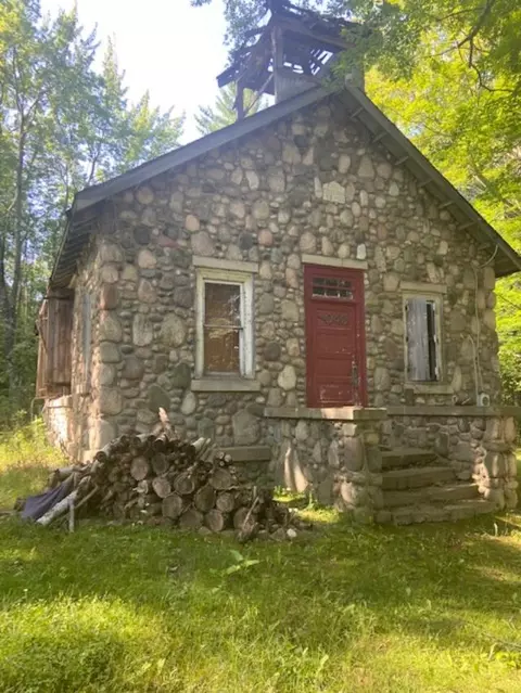 4988 E Wilson Rd, Harrison, MI 48625 photo 3