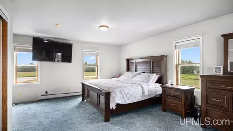 Bedroom - 3774 18th, Escanaba, MI 49829 photo 1 of 8