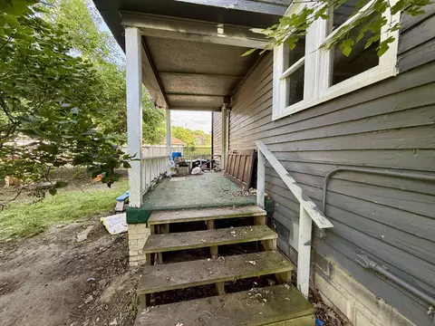 Exterior - 925 S Ball, Owosso, MI 48867 photo 3 of 5