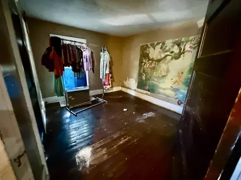 Bedroom - 925 S Ball, Owosso, MI 48867 photo 1 of 2