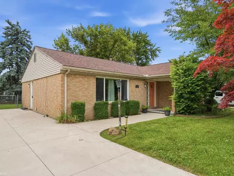 15861 Coral, Clinton Township, MI 48035