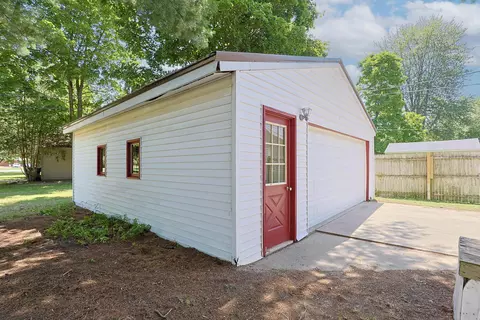 Other - 1002 E Sugnet, Midland, MI 48642 photo 8 of 9