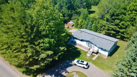 21564 Denton, Chassell, MI 49916