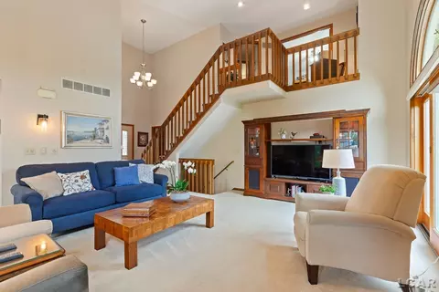 Living - 8070 Wadding, Onsted, MI 49265 photo 2 of 9