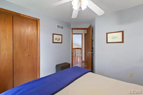 Bedroom - 8070 Wadding, Onsted, MI 49265 photo 5 of 7