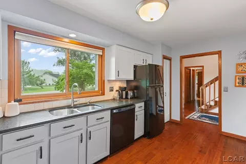 Kitchen - 8070 Wadding, Onsted, MI 49265 photo 7 of 7
