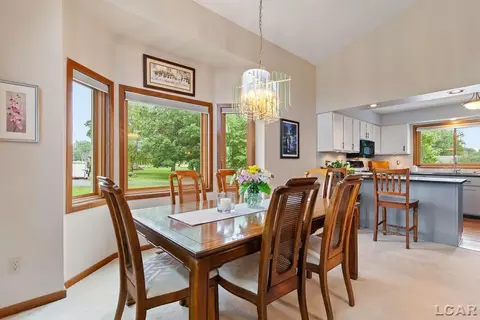 Dining - 8070 Wadding, Onsted, MI 49265 photo 2 of 3