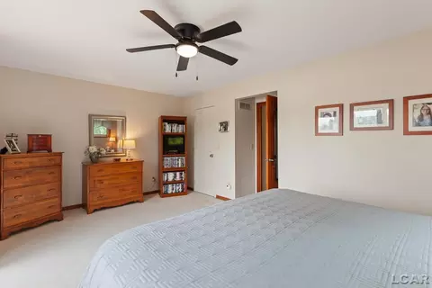 Bedroom - 8070 Wadding, Onsted, MI 49265 photo 1 of 7