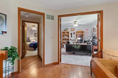 Entry Way - 8070 Wadding, Onsted, MI 49265 photo 2 of 3
