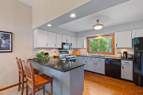Kitchen - 8070 Wadding, Onsted, MI 49265 photo 2 of 7