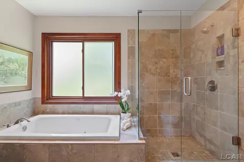 Bath - 8070 Wadding, Onsted, MI 49265 photo 2 of 4