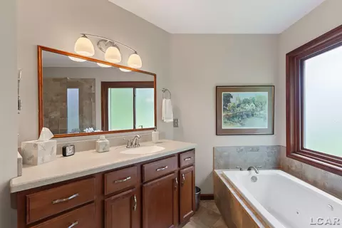 Bath - 8070 Wadding, Onsted, MI 49265 photo 1 of 4