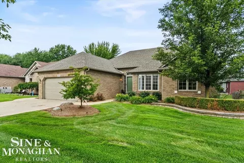 36601 Catalpa, New Baltimore, MI 48047