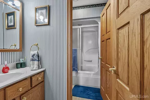 5451 Lakeshore, Eagle River, MI 49950 photo 47