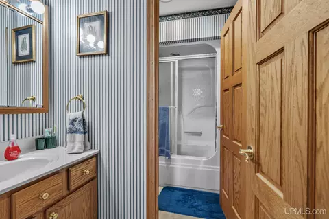 5451 Lakeshore, Eagle River, MI 49950 photo 47