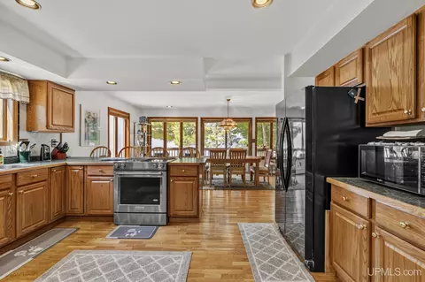 5451 Lakeshore, Eagle River, MI 49950 photo 10