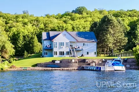 19050 Canal, Houghton, MI 49931