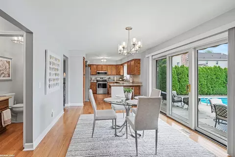 Dining - 48103 Greenbriar, Macomb, MI 48044 photo 1 of 3