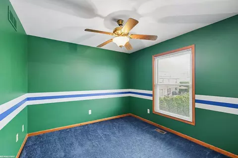 Bedroom - 48103 Greenbriar, Macomb, MI 48044 photo 8 of 10