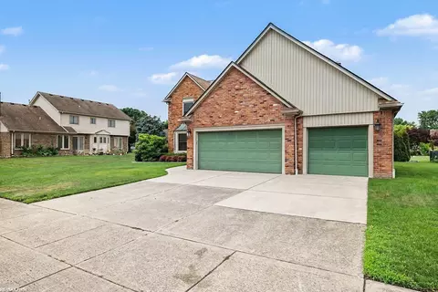 Exterior - 48103 Greenbriar, Macomb, MI 48044 photo 2 of 9
