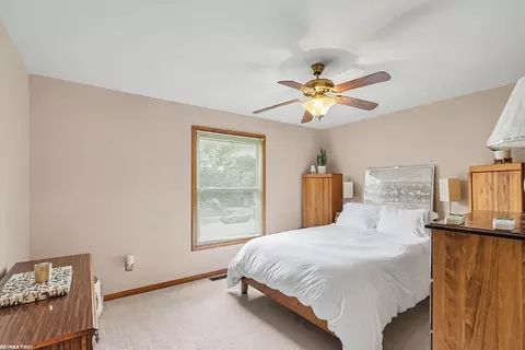 Bedroom - 48103 Greenbriar, Macomb, MI 48044 photo 4 of 10