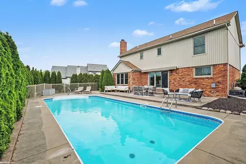 Exterior - 48103 Greenbriar, Macomb, MI 48044 photo 9 of 9