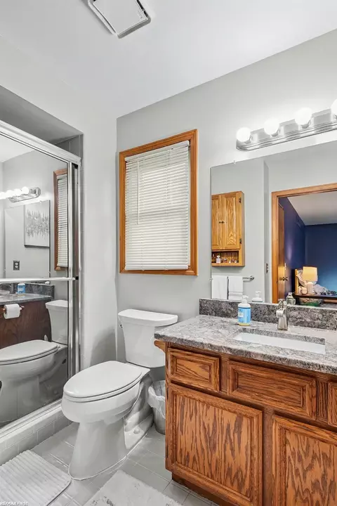 Bath - 48103 Greenbriar, Macomb, MI 48044 photo 4 of 4
