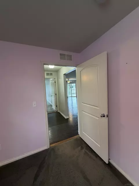 Bedroom - 7013 Boulder Pointe, Washington, MI 48094 photo 2 of 3