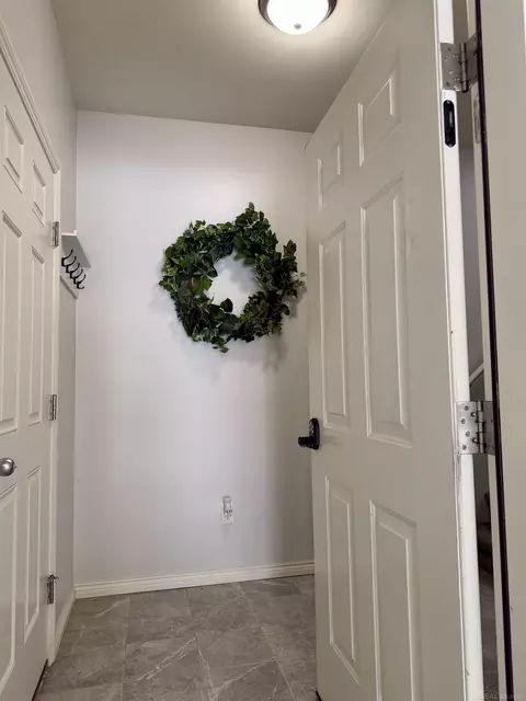 Entry Way - 7013 Boulder Pointe, Washington, MI 48094 photo 4 of 4