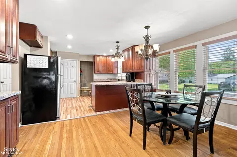 Dining - 729 Smith, Algonac, MI 48001 photo 2 of 2