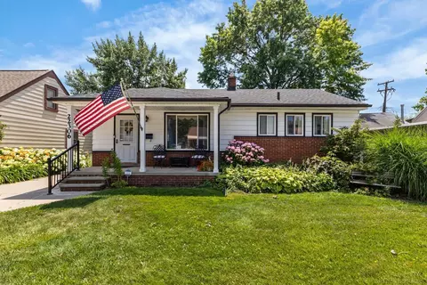 22306 Kramer, Saint Clair Shores, MI 48080