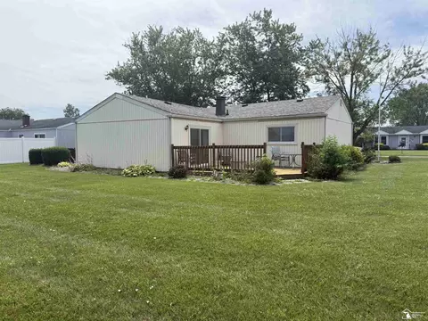 Exterior - 623 Leveque, Carleton, MI 48117 photo 4 of 6