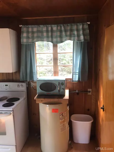Kitchen - 13290 M-26, Eagle Harbor, MI 49950 photo 5 of 6