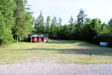 8012 E Gladwin, Harrison, MI 48625 photo 3