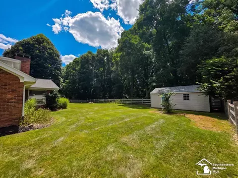 Exterior - 3414 Caroline, Jackson, MI 49203 photo 4 of 6