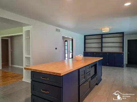 Kitchen - 3414 Caroline, Jackson, MI 49203 photo 2 of 7