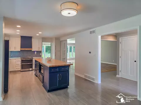 Kitchen - 3414 Caroline, Jackson, MI 49203 photo 4 of 7