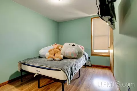 Bedroom - 4316 D, Bark River, MI 49807 photo 5 of 6