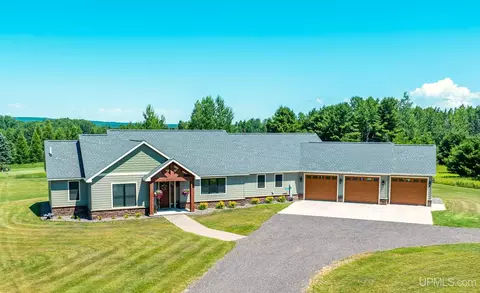 46542 Golf, Chassell, MI 49916