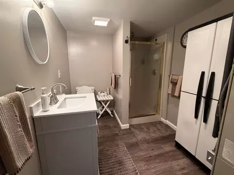 Bath - 10167 W Richardson, Harrison, MI 48625 photo 1 of 3