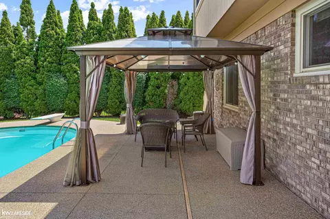 Exterior - 19773 Prince, Macomb, MI 48044 photo 6 of 7