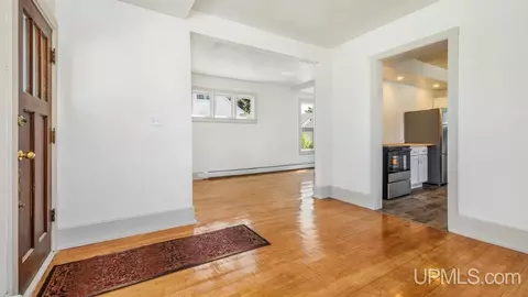 Entry Way - 1413 S 3rd, Escanaba, MI 49829 photo 1 of 4