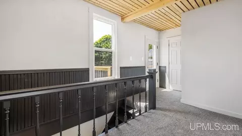 Entry Way - 1413 S 3rd, Escanaba, MI 49829 photo 3 of 4