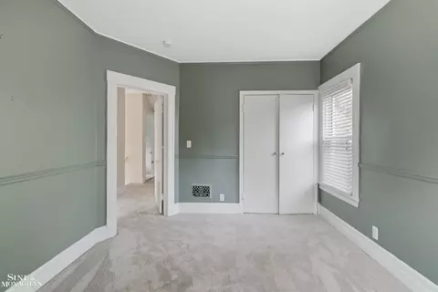 Bedroom - 357 Roosevelt Pl, Grosse Pointe, MI 48236 photo 5 of 9