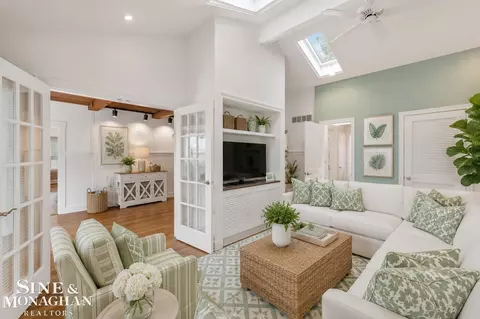 Living - 357 Roosevelt Pl, Grosse Pointe, MI 48236 photo 6 of 6
