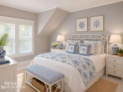 Bedroom - 357 Roosevelt Pl, Grosse Pointe, MI 48236 photo 4 of 9